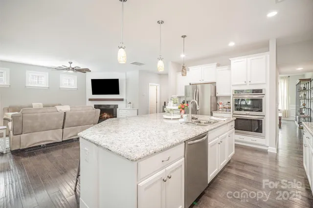 $824,000 | 1556 Prickly Lane, Waxhaw, NC 28173