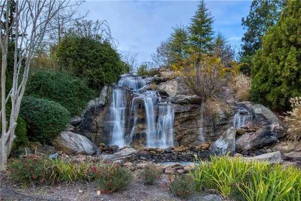 $575,000 | 3730 Cypresswood Point Southwest, Gainesville, GA 30504
