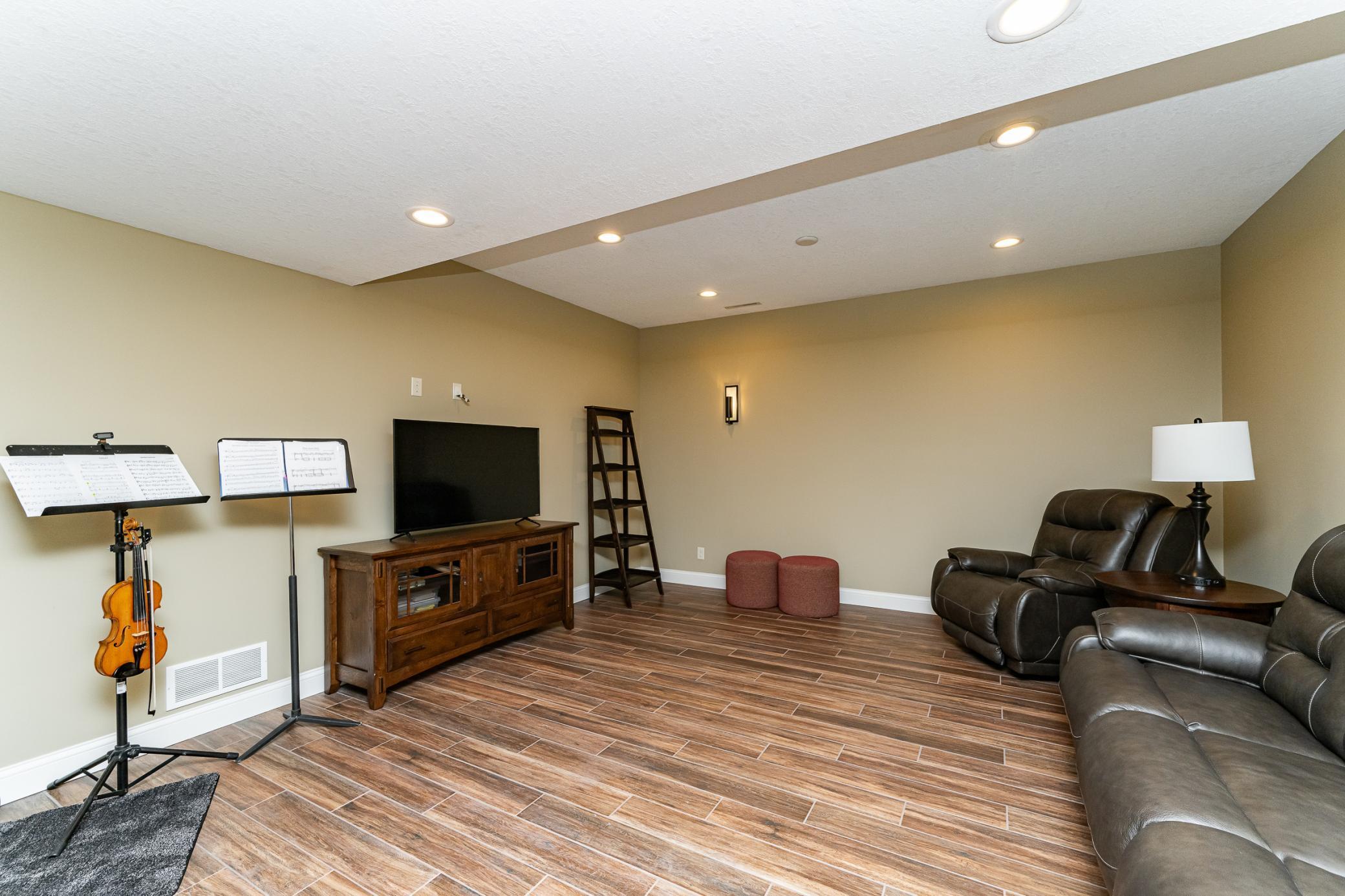 1568 Salem Court Southwest Rochester, MN 55902 - Photo 35 of 55