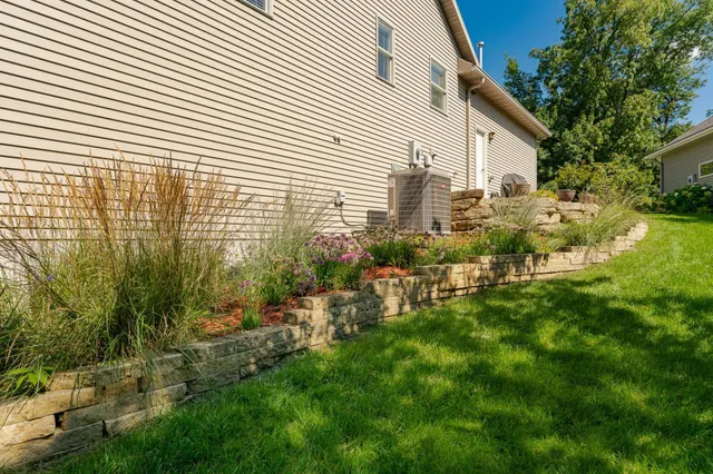 $650,000 | 1568 Salem Court Southwest, Rochester, MN 55902