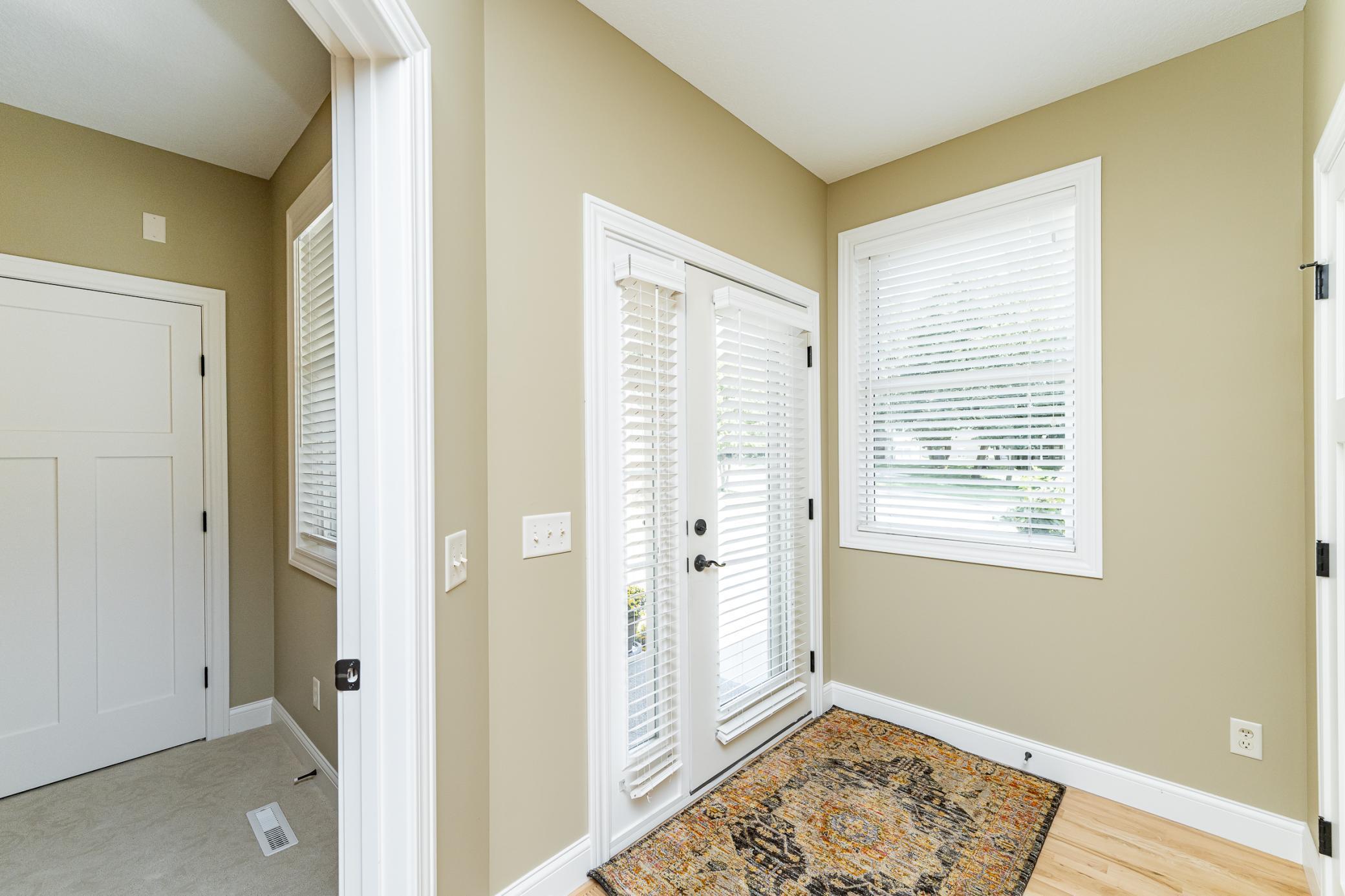 1568 Salem Court Southwest Rochester, MN 55902 - Photo 8 of 55