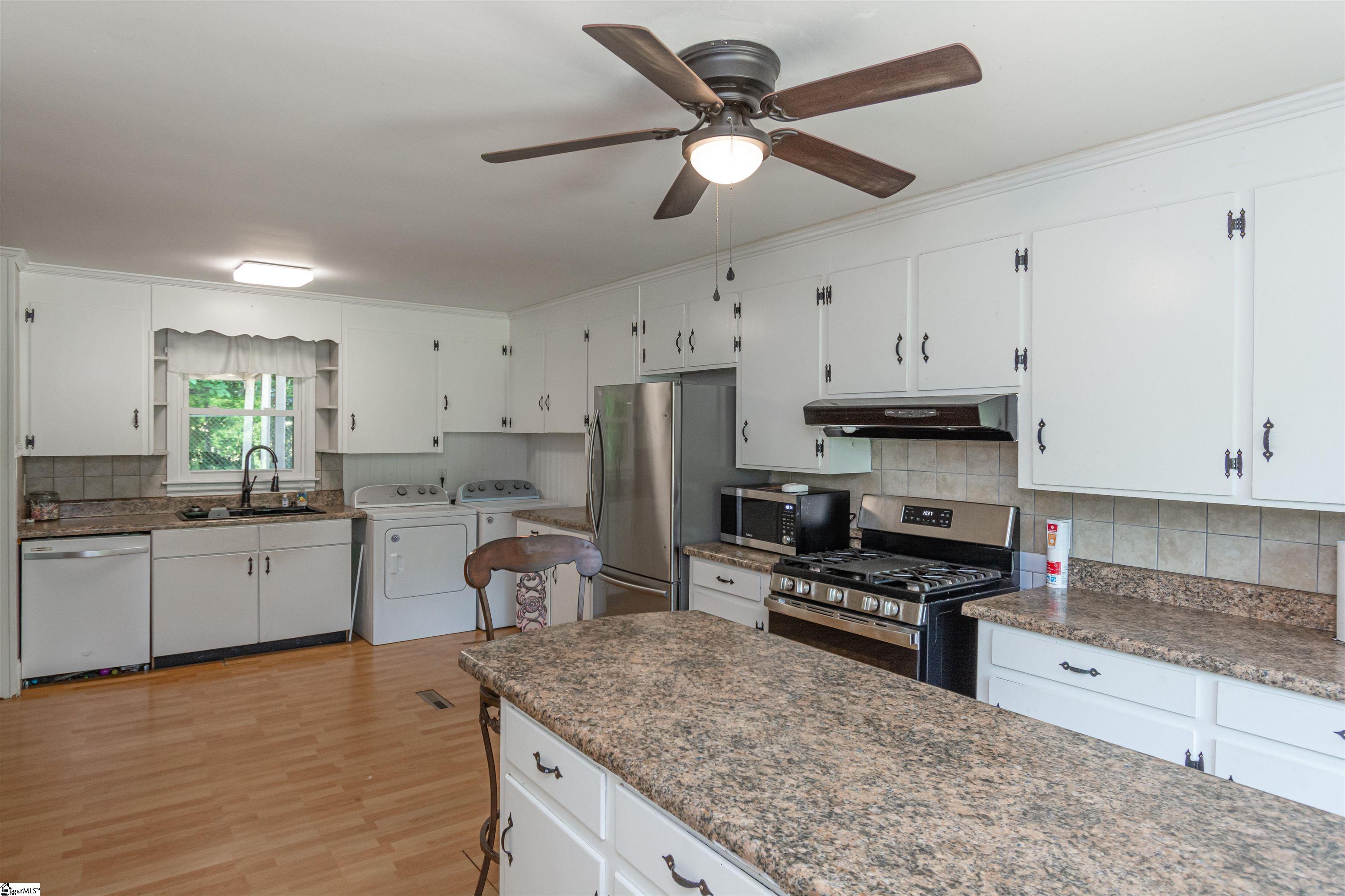 2849 Sunset Forest Road Anderson, SC 29626 - Photo 6 of 20 Gallery Image 6