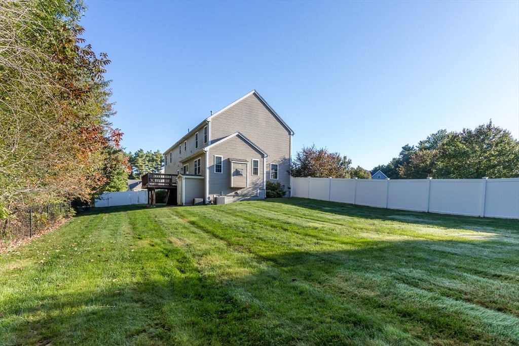 68 Foxwood Lane Raynham, MA 02767 - Photo 31 of 33 Gallery Image 31