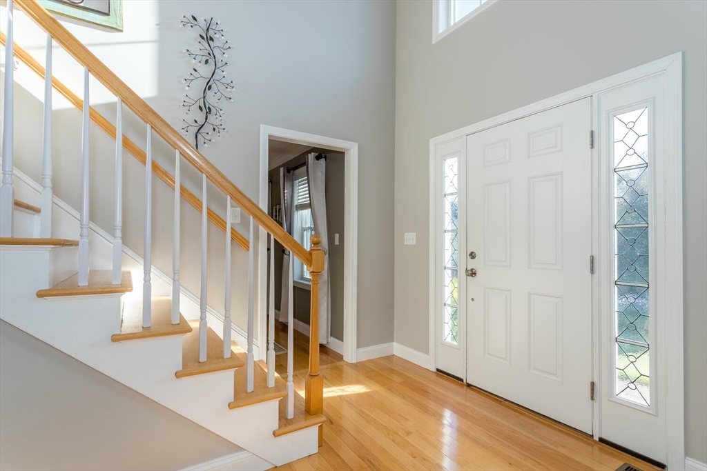68 Foxwood Lane Raynham, MA 02767 - Photo 4 of 33 Gallery Image 4