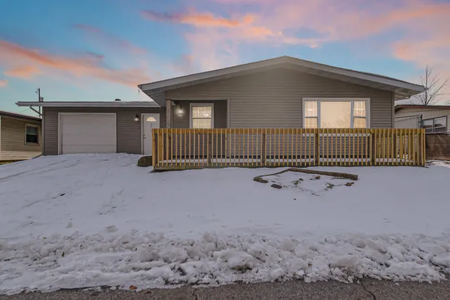 a view of a house with a outdoor space