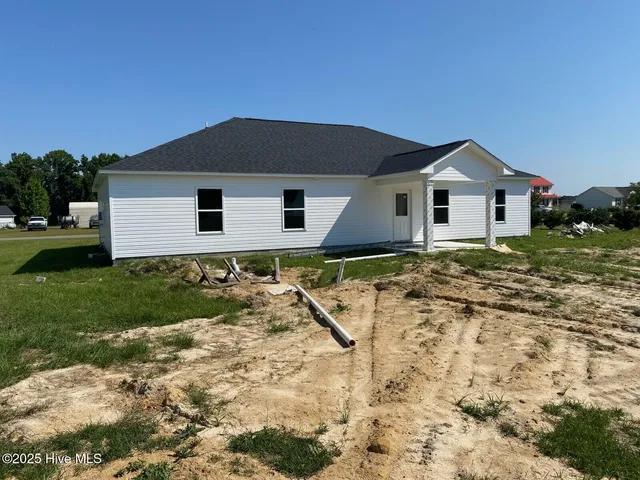 $310,000 | 3043 Falcon Court, Deep Run, NC 28525