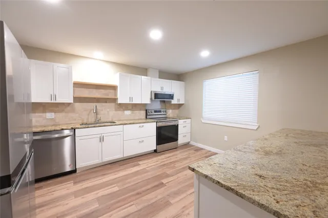 $3,500 | 2106 South Colorado Street, Lockhart, TX 78644