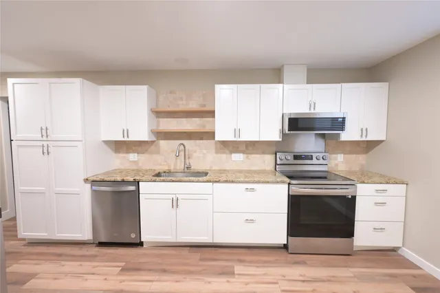 $3,500 | 2106 South Colorado Street, Lockhart, TX 78644