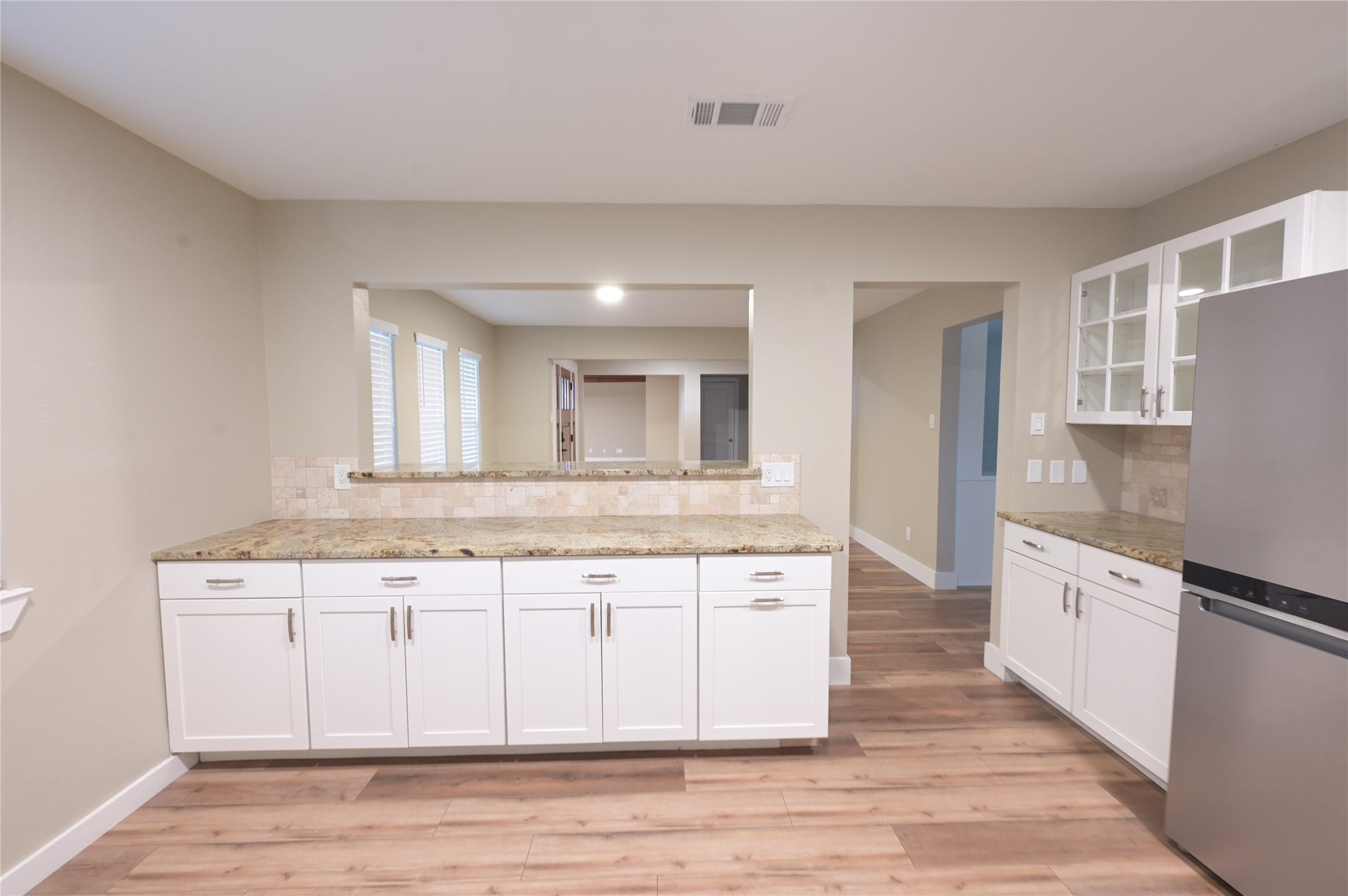 2106 South Colorado Street Lockhart, TX 78644 - Photo 10 of 24