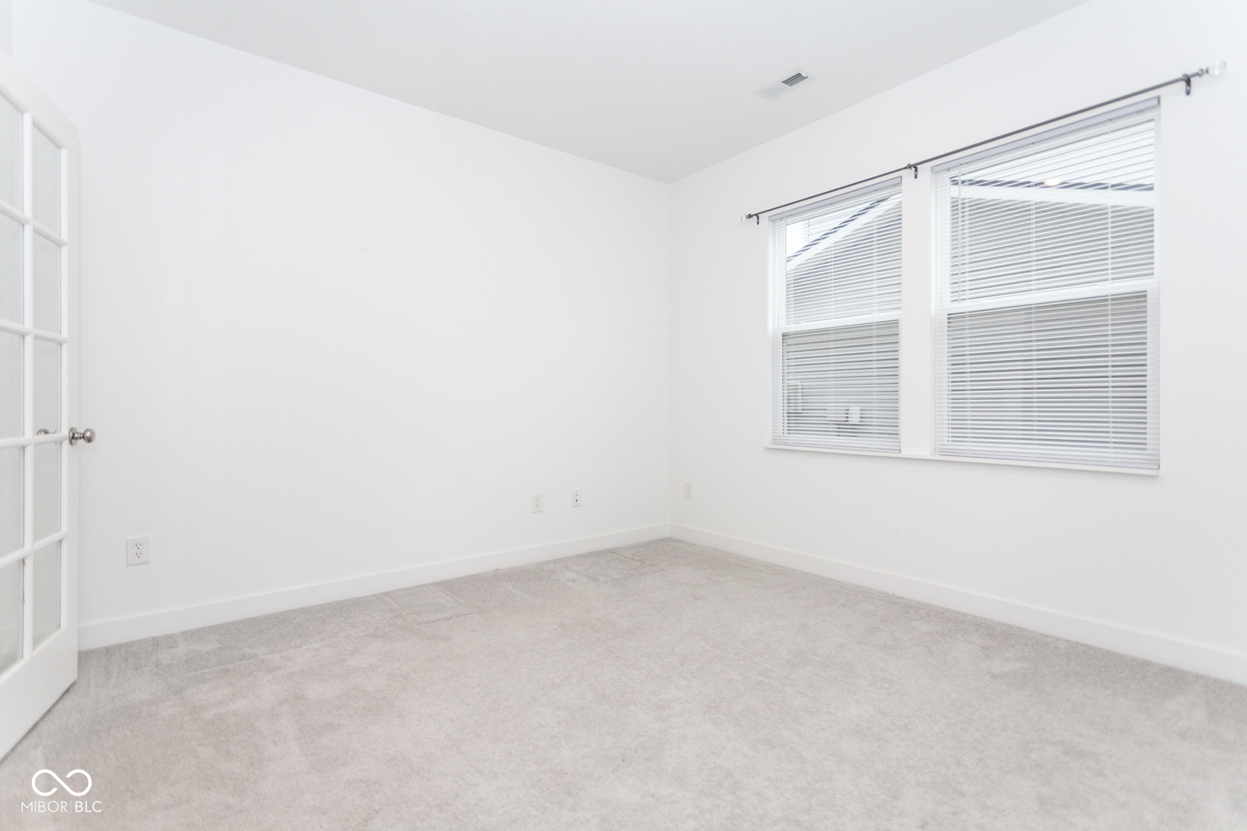 8585 Tripp Road Pendleton, IN 46064 - Photo 6 of 43