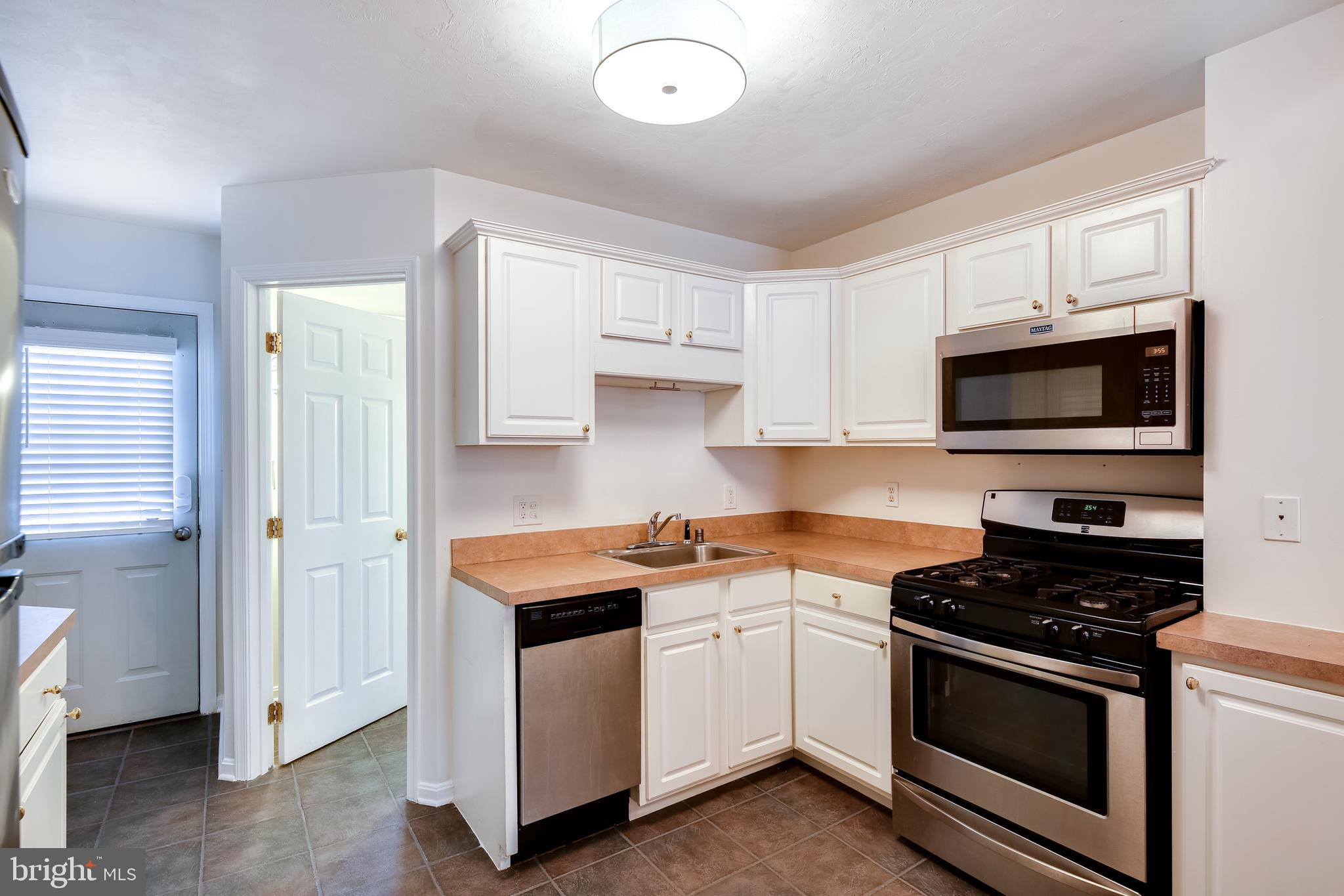 1813 Jackson Street Baltimore, MD 21230 - Photo 9 of 28