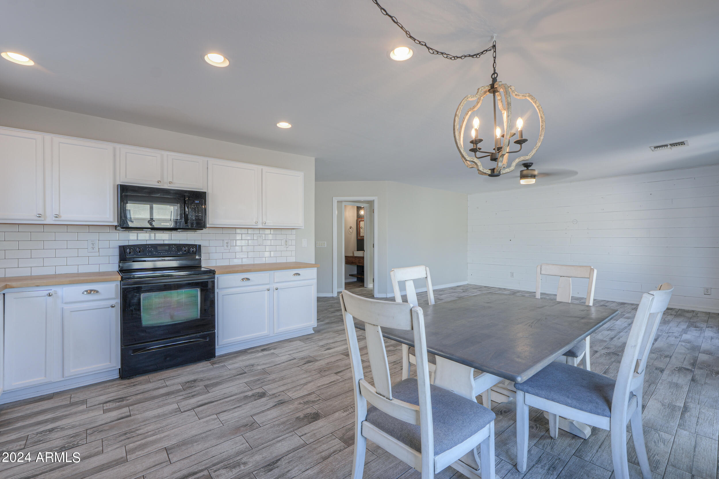 43860 West Magnolia Road Maricopa, AZ 85138 - Photo 12 of 42 19