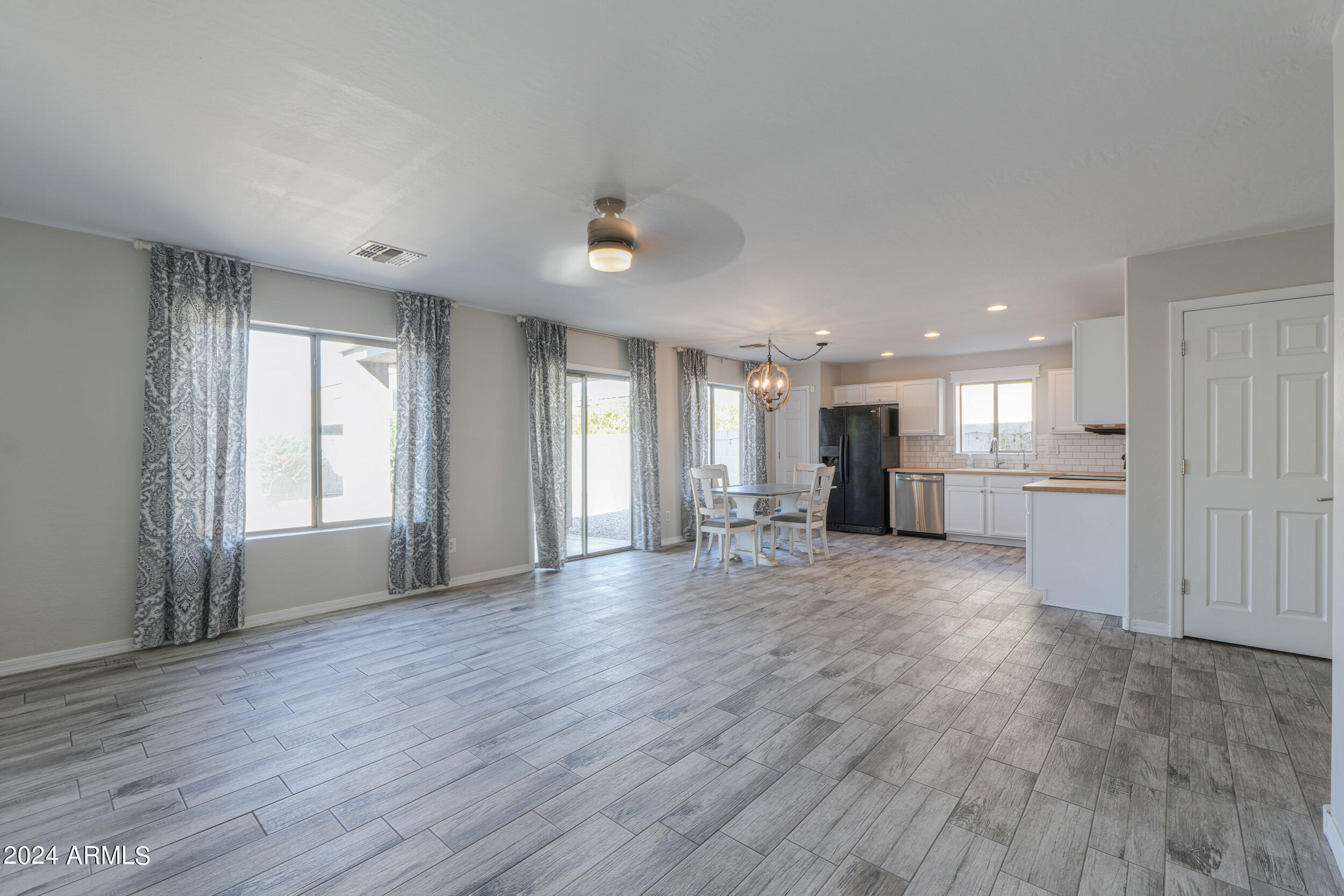 43860 West Magnolia Road Maricopa, AZ 85138 - Photo 8 of 42 14