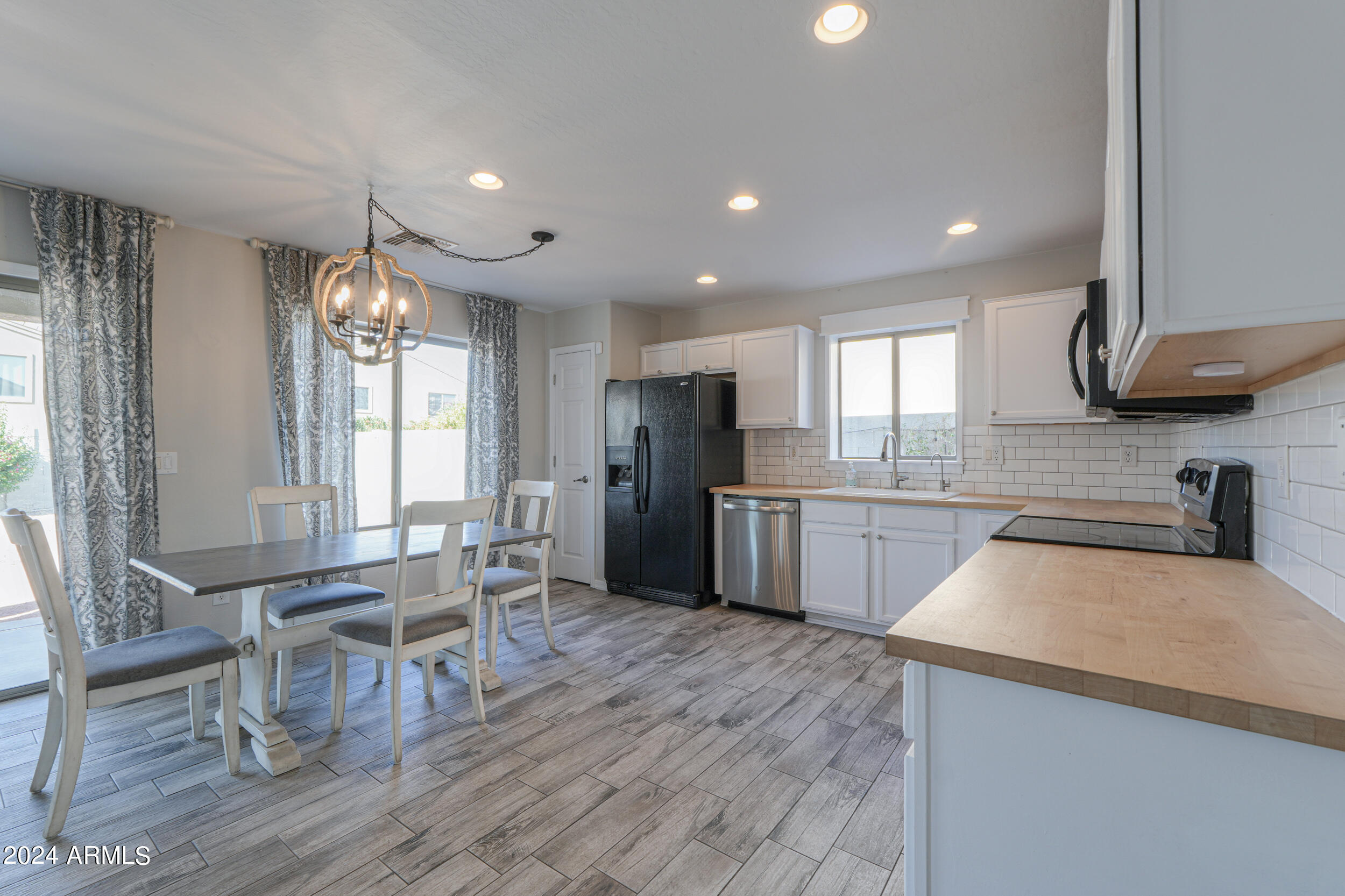 43860 West Magnolia Road Maricopa, AZ 85138 - Photo 10 of 42 17