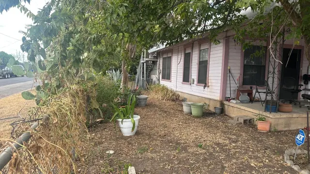 $1,200,000 | 40 Waller Street, Austin, TX 78702