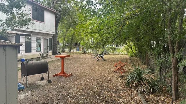$1,200,000 | 40 Waller Street, Austin, TX 78702