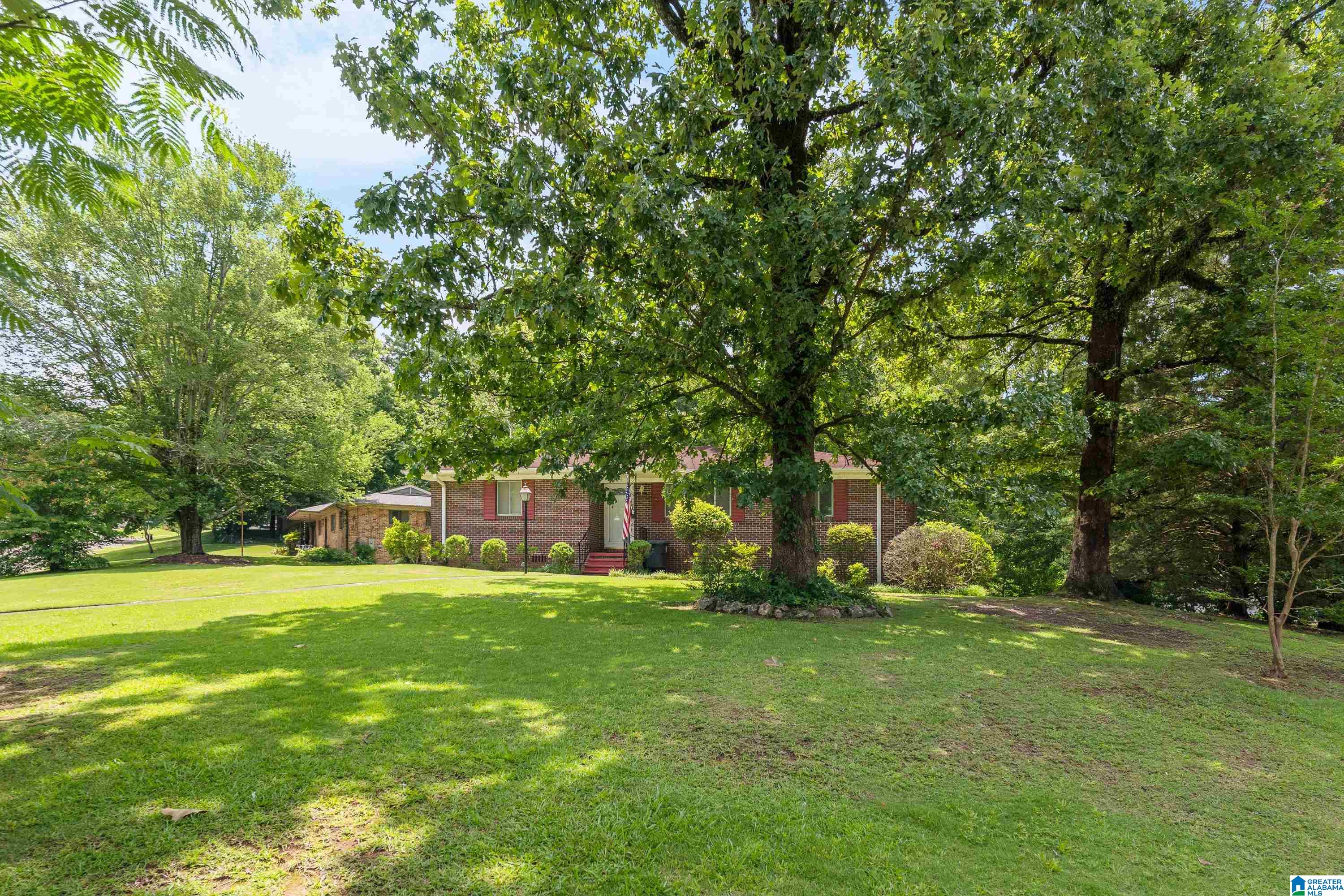 929 Barnisdale Road Birmingham, AL 35235 - Photo 3 of 29