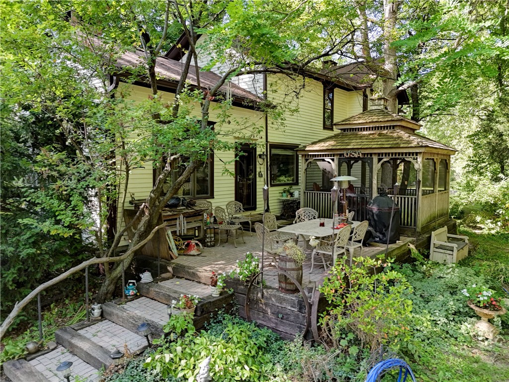 461 Lawrence Road Clarkson, NY 14420 - Photo 4 of 47