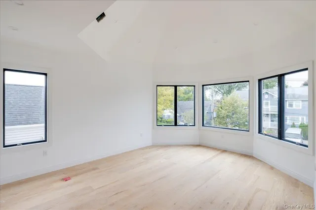 $1,995,000 | 544 Arlington Road, Cedarhurst, NY 11516