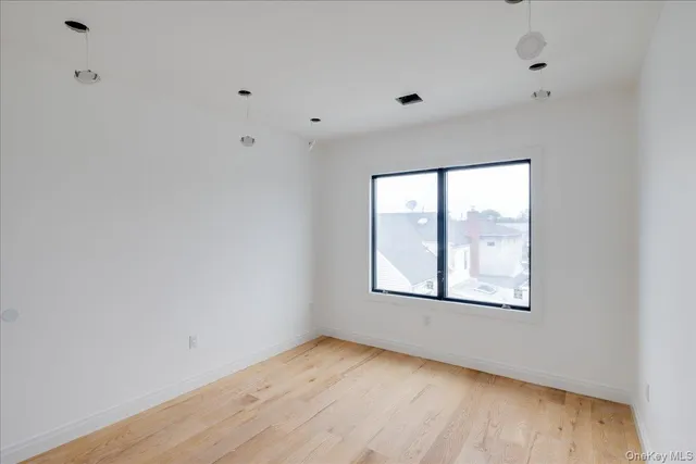 $1,995,000 | 544 Arlington Road, Cedarhurst, NY 11516