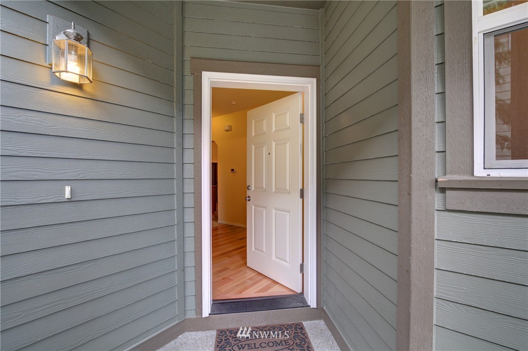 11675 Southeast 189th Place Renton, WA 98058 - Photo 2 of 24 Gallery Image 2