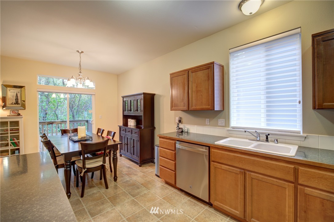 11675 Southeast 189th Place Renton, WA 98058 - Photo 7 of 24 Gallery Image 7