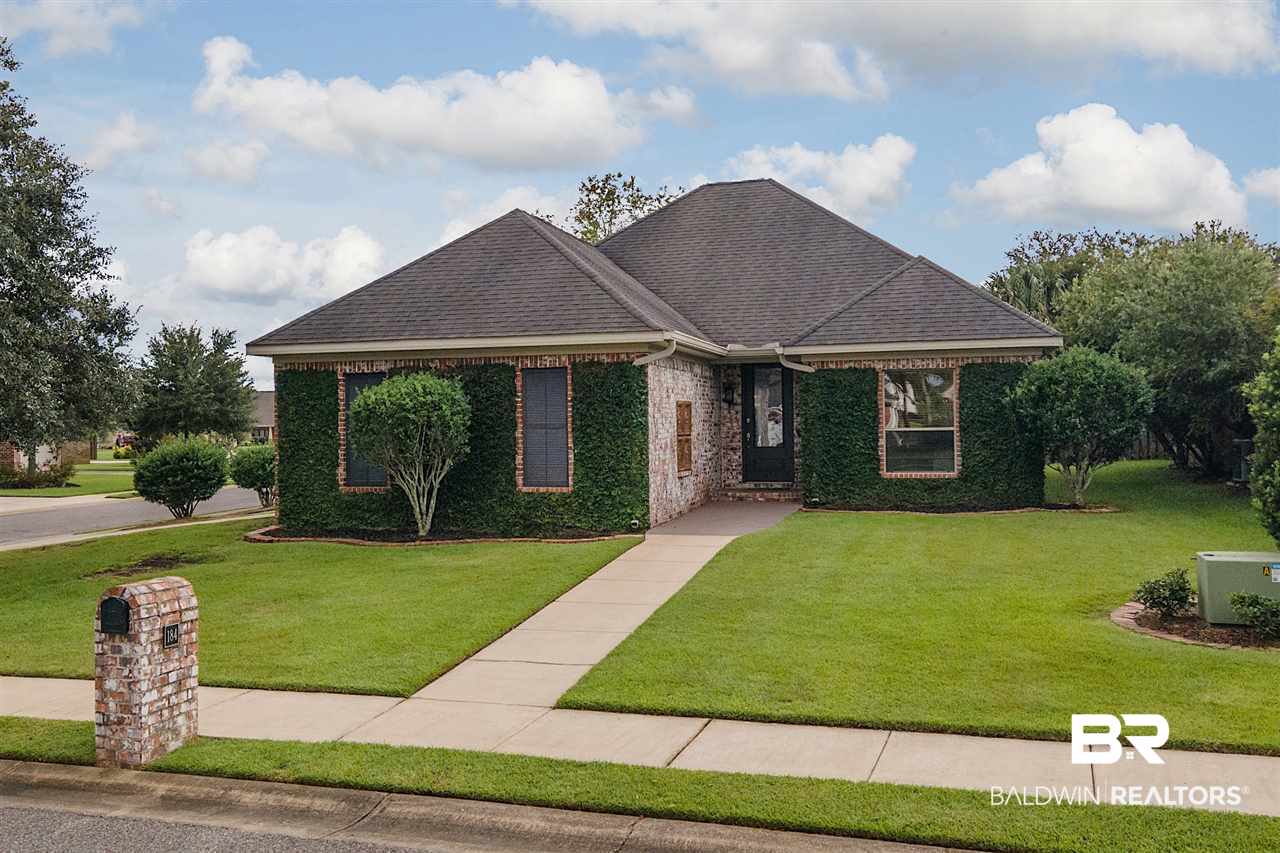 184 Club Drive Fairhope, AL 36532 - Photo 1 of 18 Front View