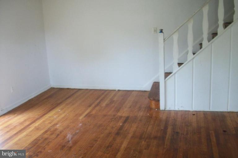 12005 Centerhill Street Silver Spring, MD 20902 - Photo 2 of 10 Living Room