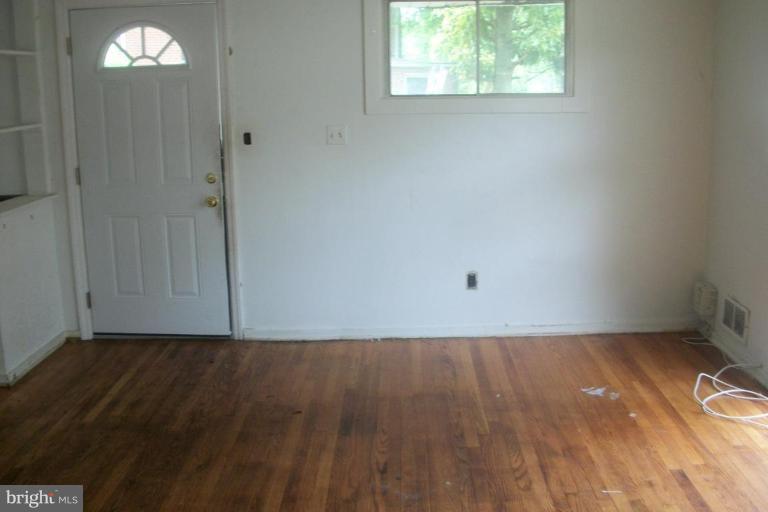 12005 Centerhill Street Silver Spring, MD 20902 - Photo 3 of 10 Living Room #2