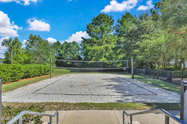 a view of a tennis court