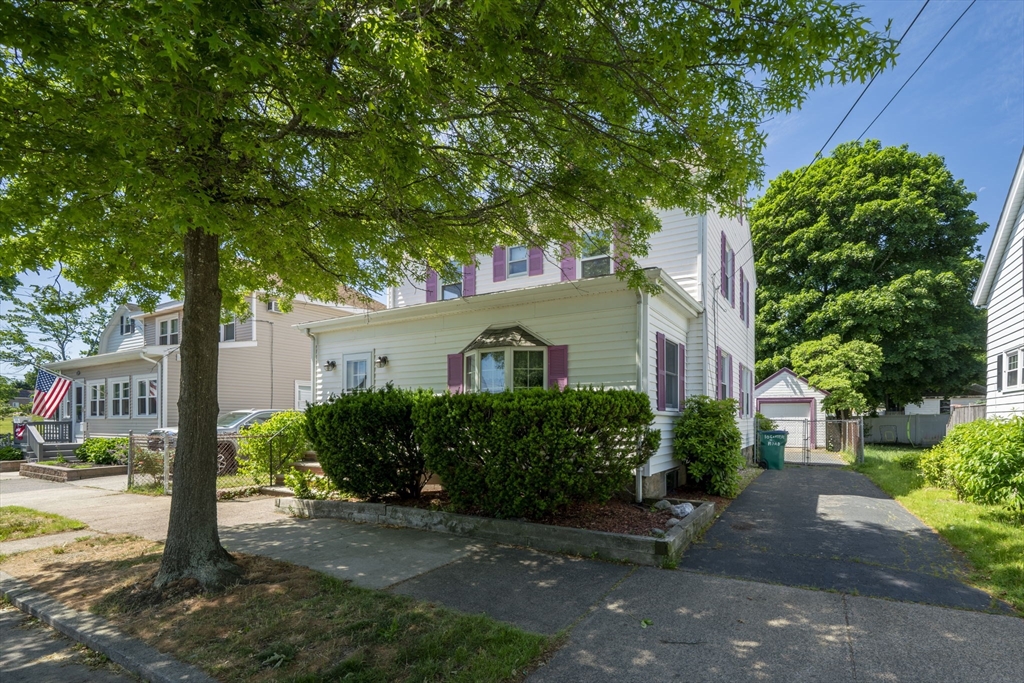 40 Carter Road Lynn, MA 01904 - Photo 3 of 33