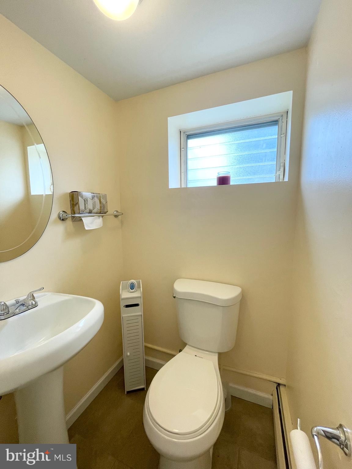 10923 Heflin Road Philadelphia, PA 19154 - Photo 25 of 40 Powder Room