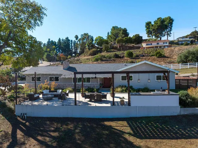 $1,078,550 | 1358 Sundale Road, El Cajon, CA 92019