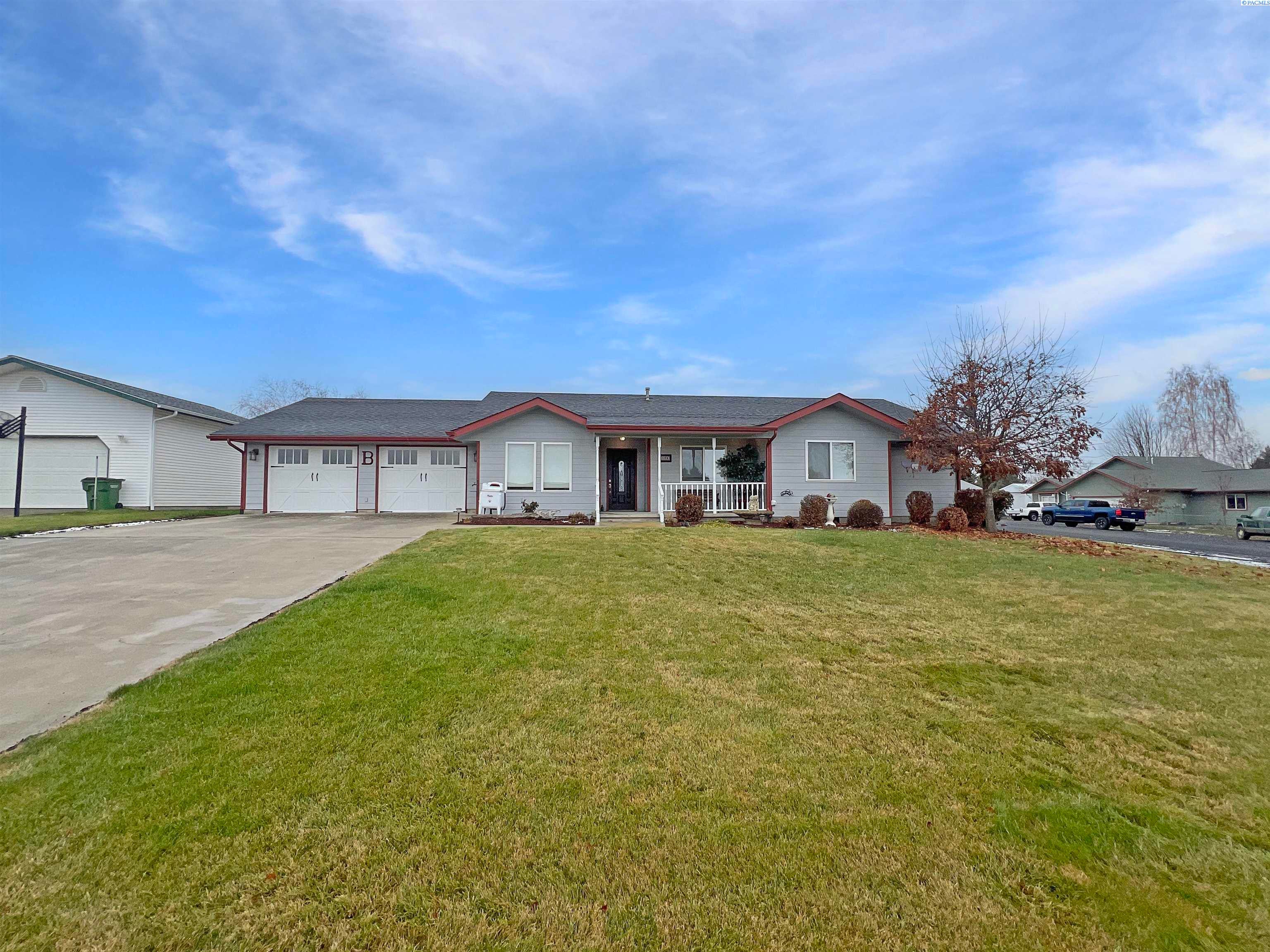 1102 Summit Street Colton, WA 99113 - Photo 1 of 22 Gallery Image 1