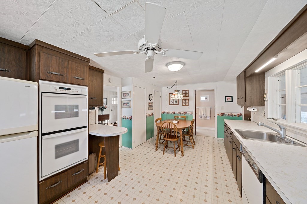 9 Island View Road Hull, MA 02045 - Photo 6 of 39 Gallery Image 6