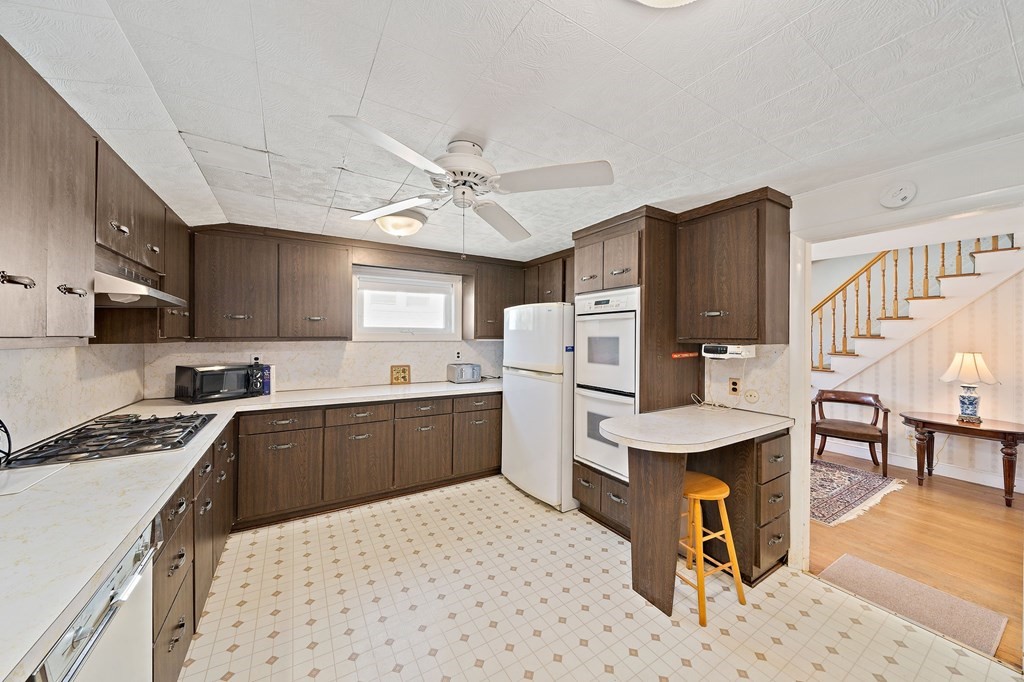 9 Island View Road Hull, MA 02045 - Photo 8 of 39 Gallery Image 8