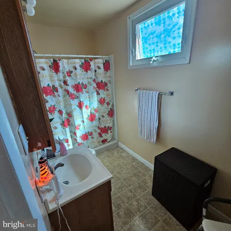 $299,900 | 406 Dragon Lane, Bear, DE 19701