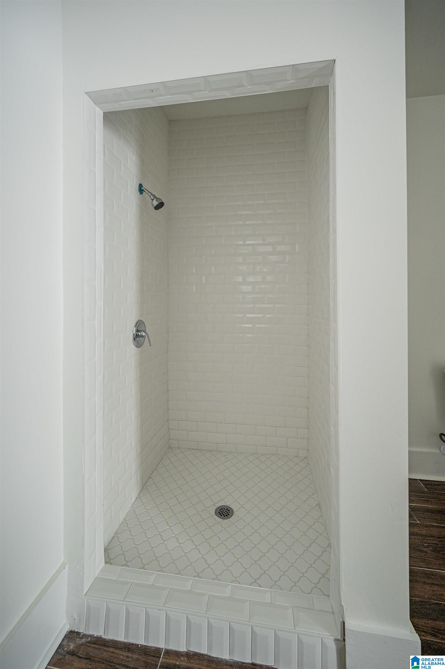 932 Valley Rd Place Birmingham, AL 35208 - Photo 24 of 32