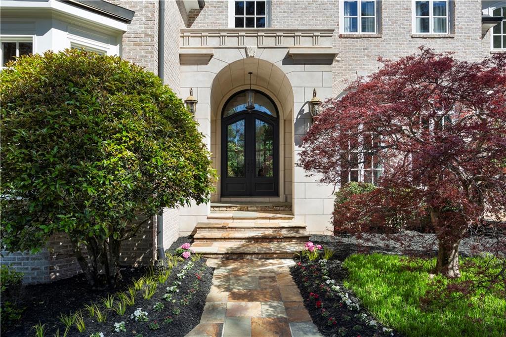 755 Heards Ferry Road Northwest Atlanta, GA 30328 - Photo 9 of 102