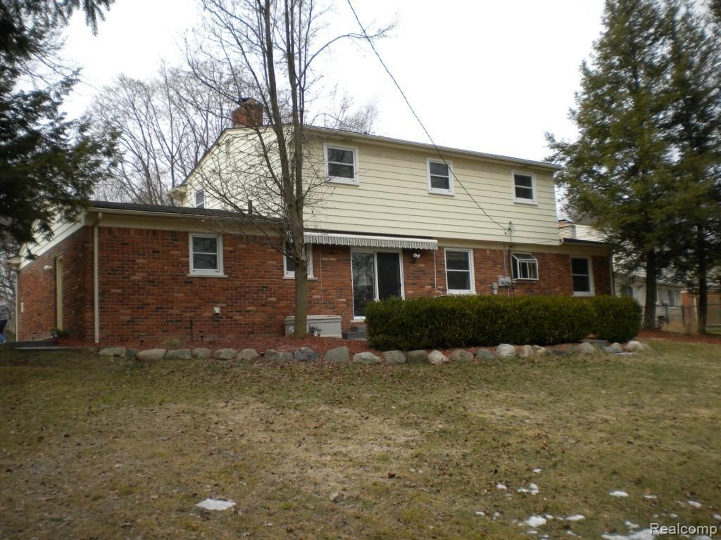 15602 Riverside Street Livonia, MI 48154 - Photo 22 of 24