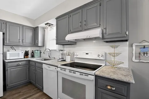 $1,170,000 | 5724 Asbury Avenue, Unit 1, Ocean City, NJ 08226