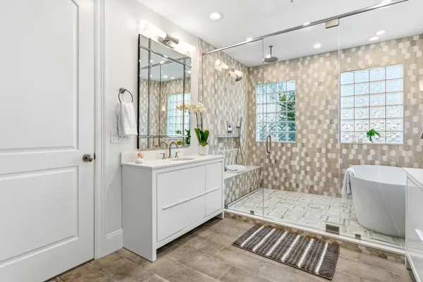 $1,695,000 | 122 Southeast 6th Avenue, Unit 3, Delray Beach, FL 33483