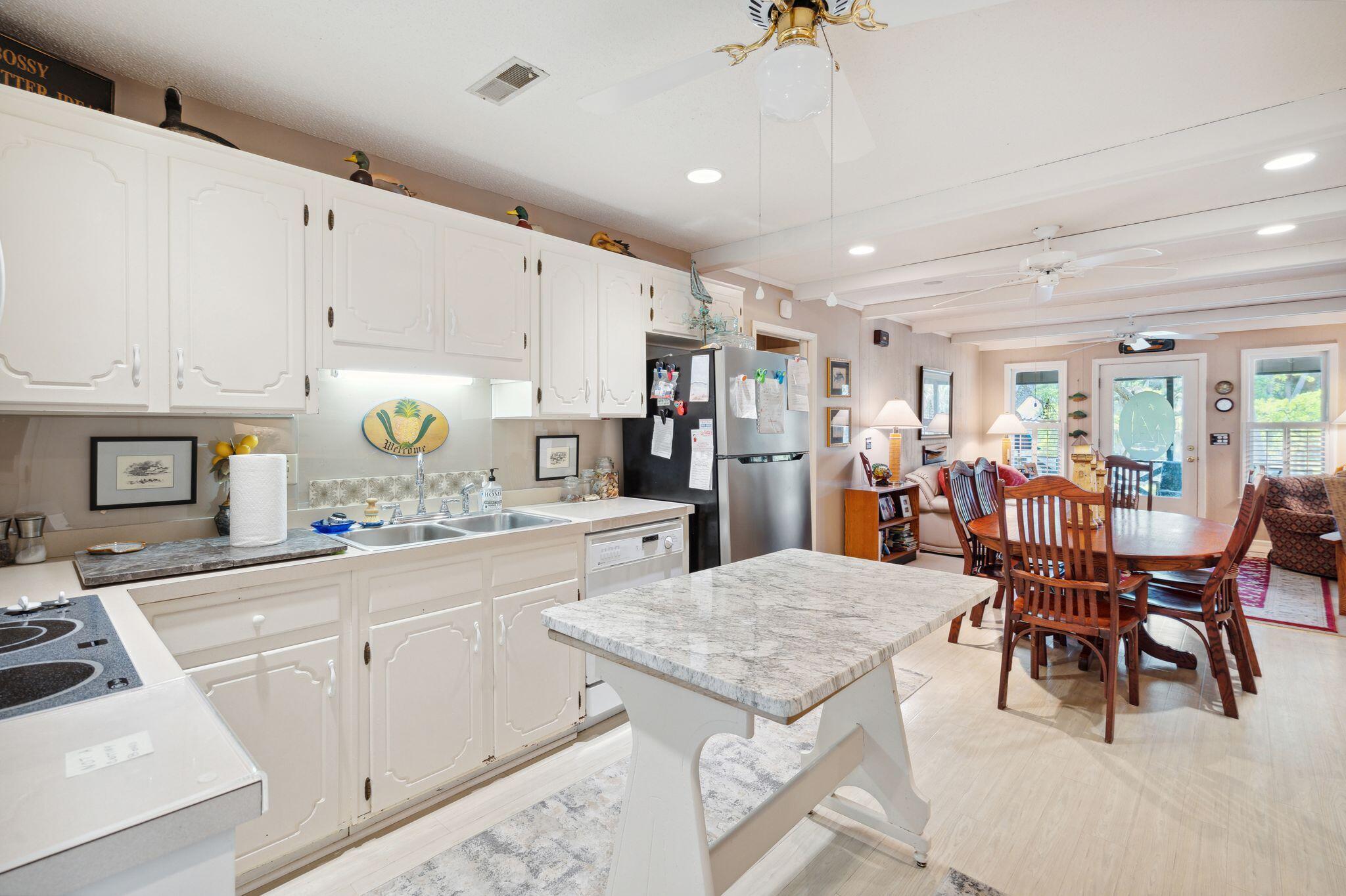 1108 Jungle Road Edisto Island, SC 29438 - Photo 5 of 50 1108JungleRd-KeenEyeMarketing-006