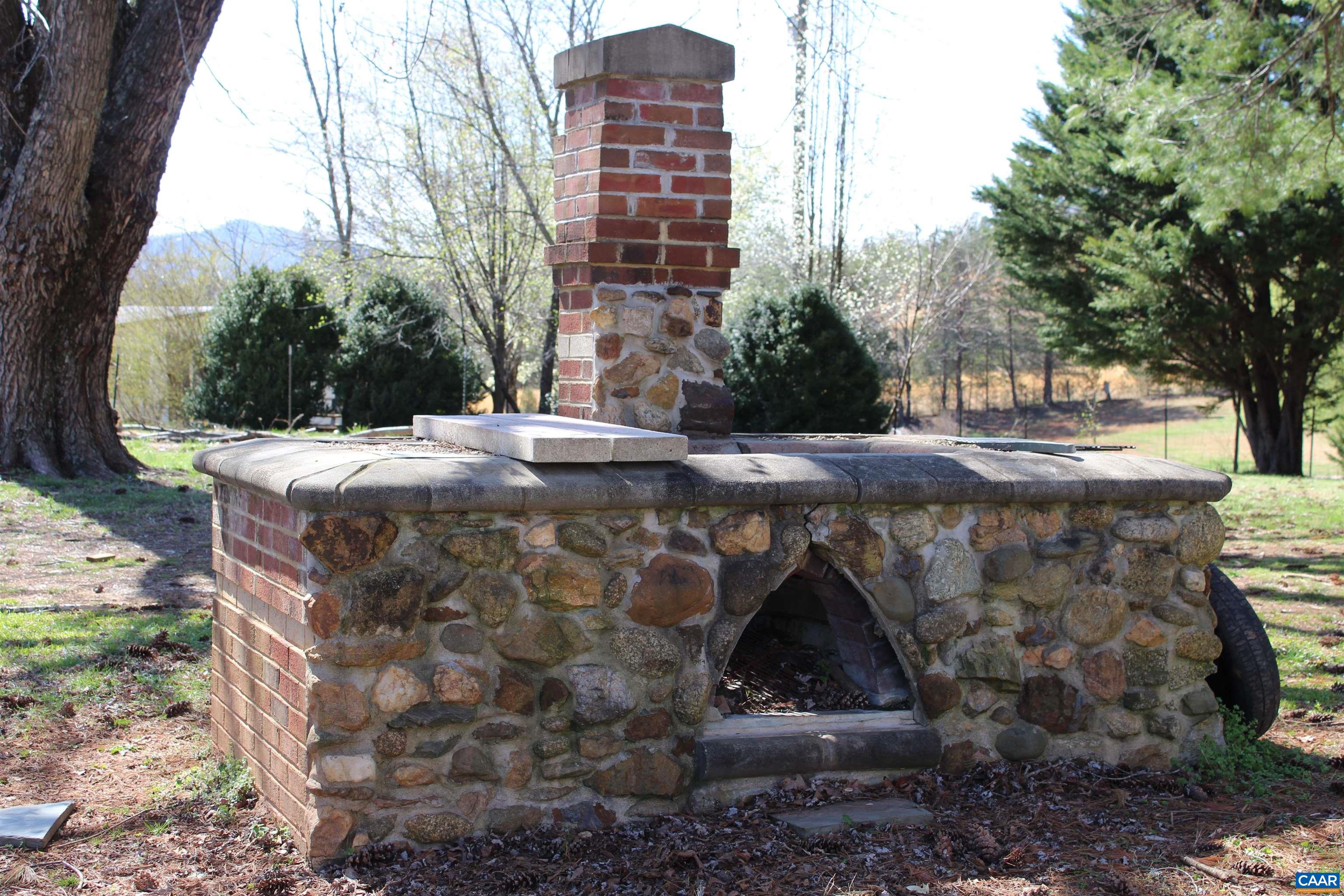 184 Flat Woods Road Amherst, VA 24521 - Photo 6 of 21