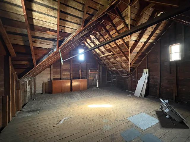 $295,000 | 1174 Cherry Street, Green Bay, WI 54301