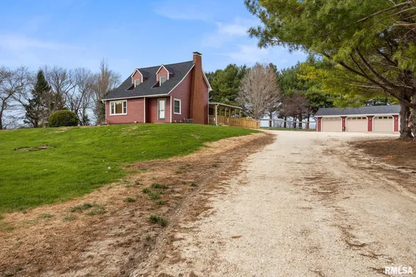 $274,500 | 2423 North Cramer Road, Elmwood, IL 61529