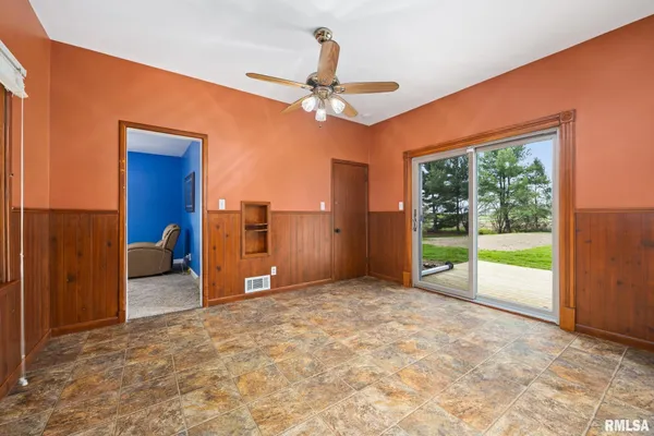 $274,500 | 2423 North Cramer Road, Elmwood, IL 61529