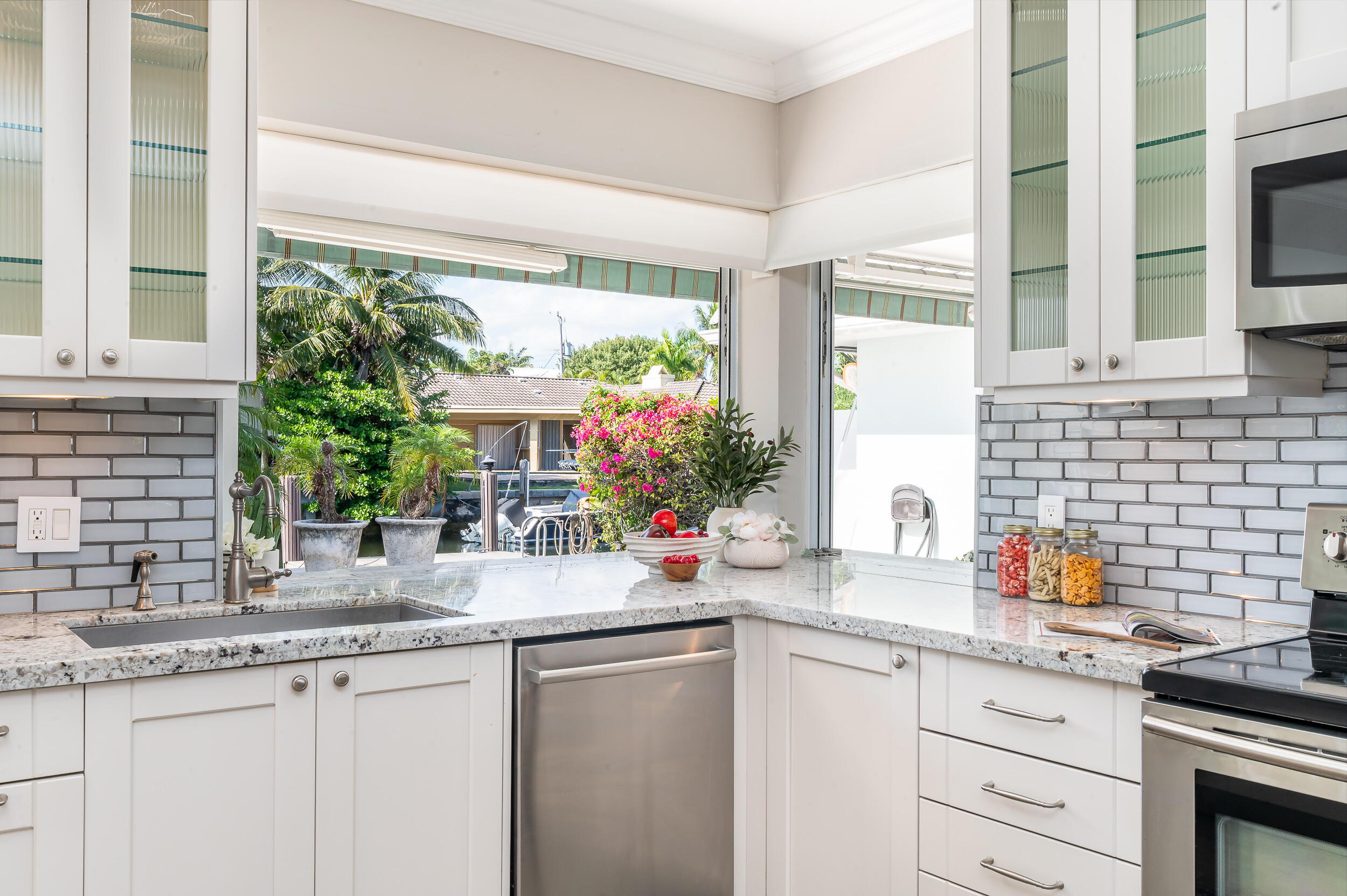 5567 Rico Drive Boca Raton, FL 33487 - Photo 11 of 37 photo-9
