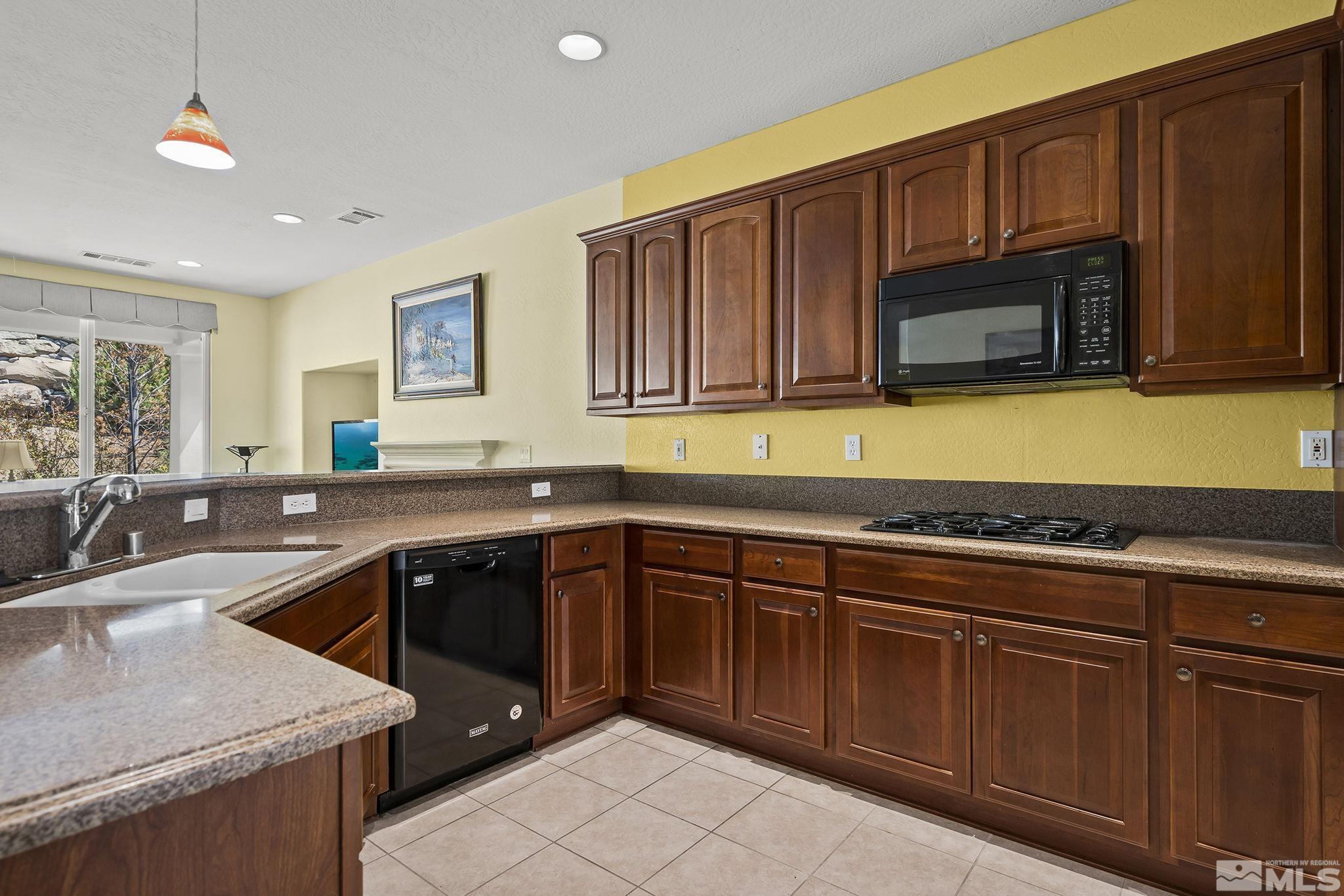 1210 Cliff Park Way Reno, NV 89523 - Photo 16 of 35 Photo 17