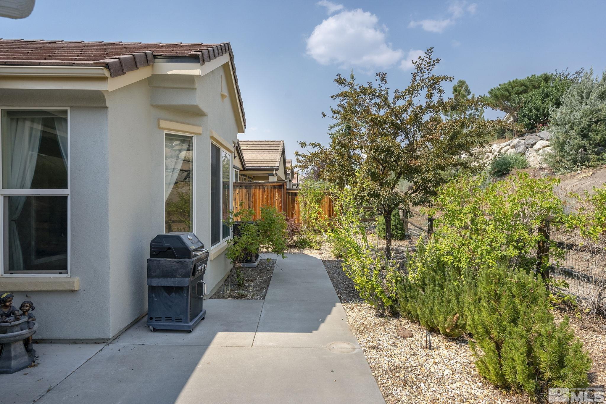 1210 Cliff Park Way Reno, NV 89523 - Photo 30 of 35 Photo 31